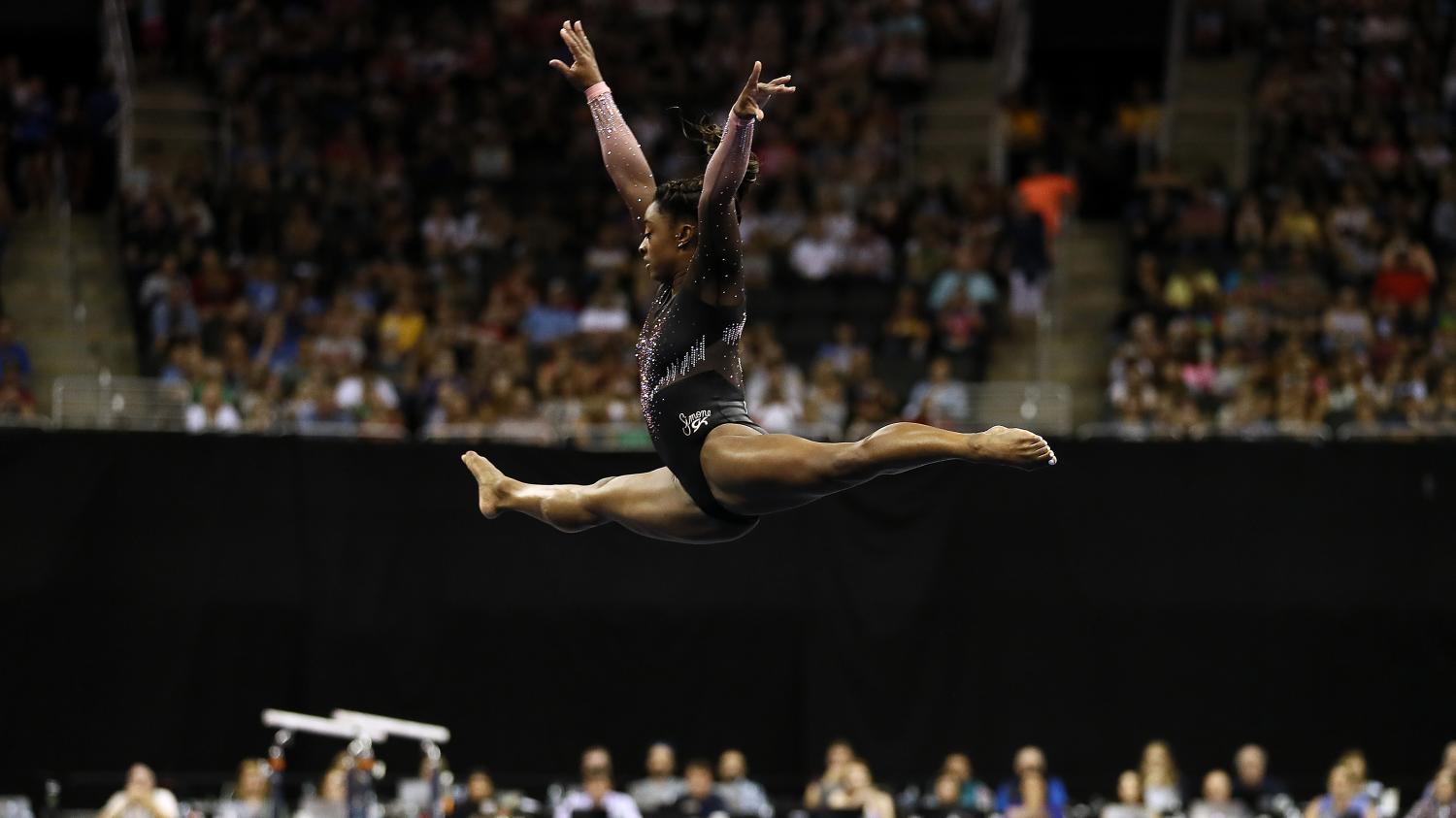 Simone Biles 09876